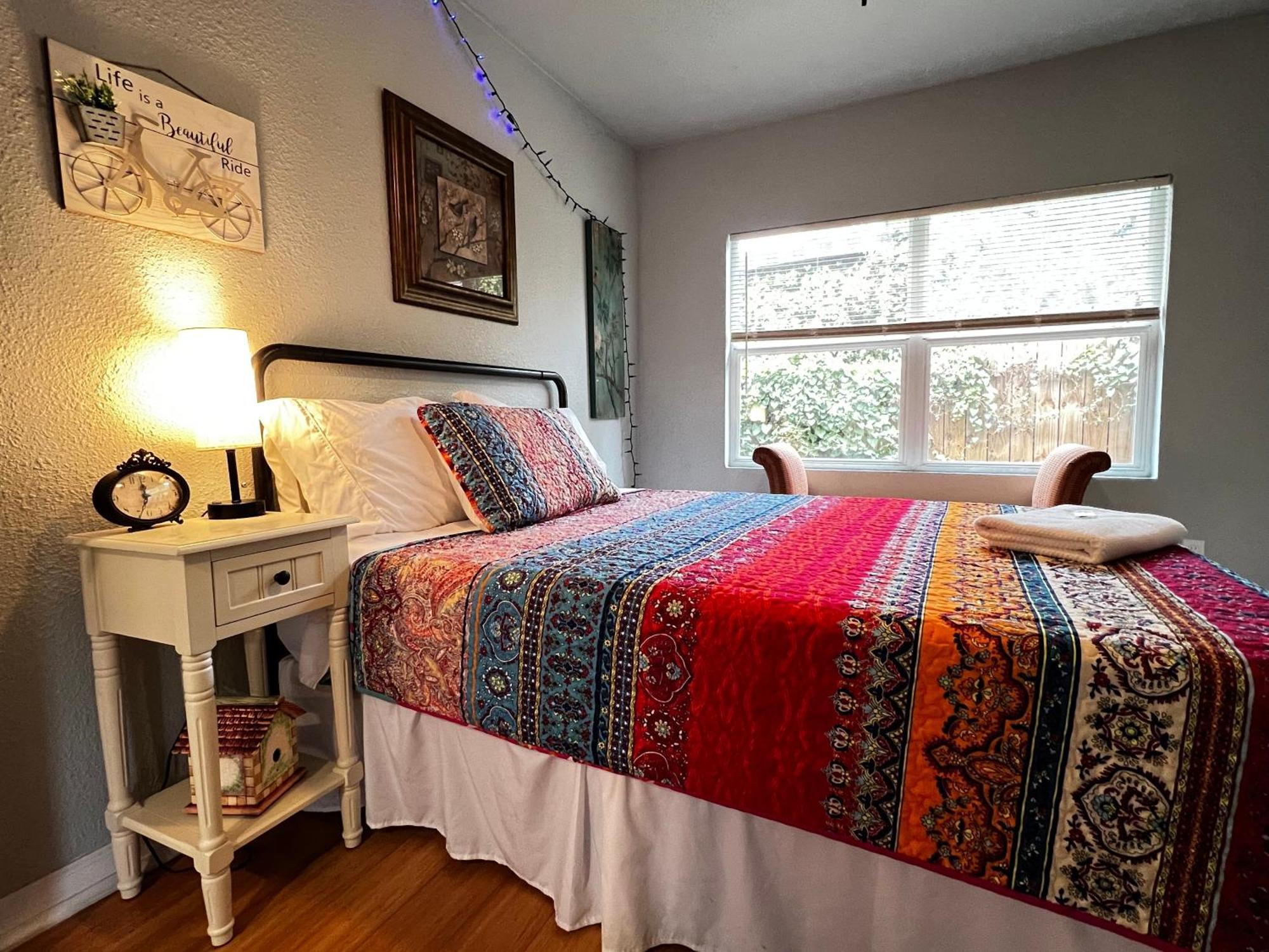 Boho Bliss- Cozy Private Room 2 Miles From Alamodome! San Antonio Exteriör bild